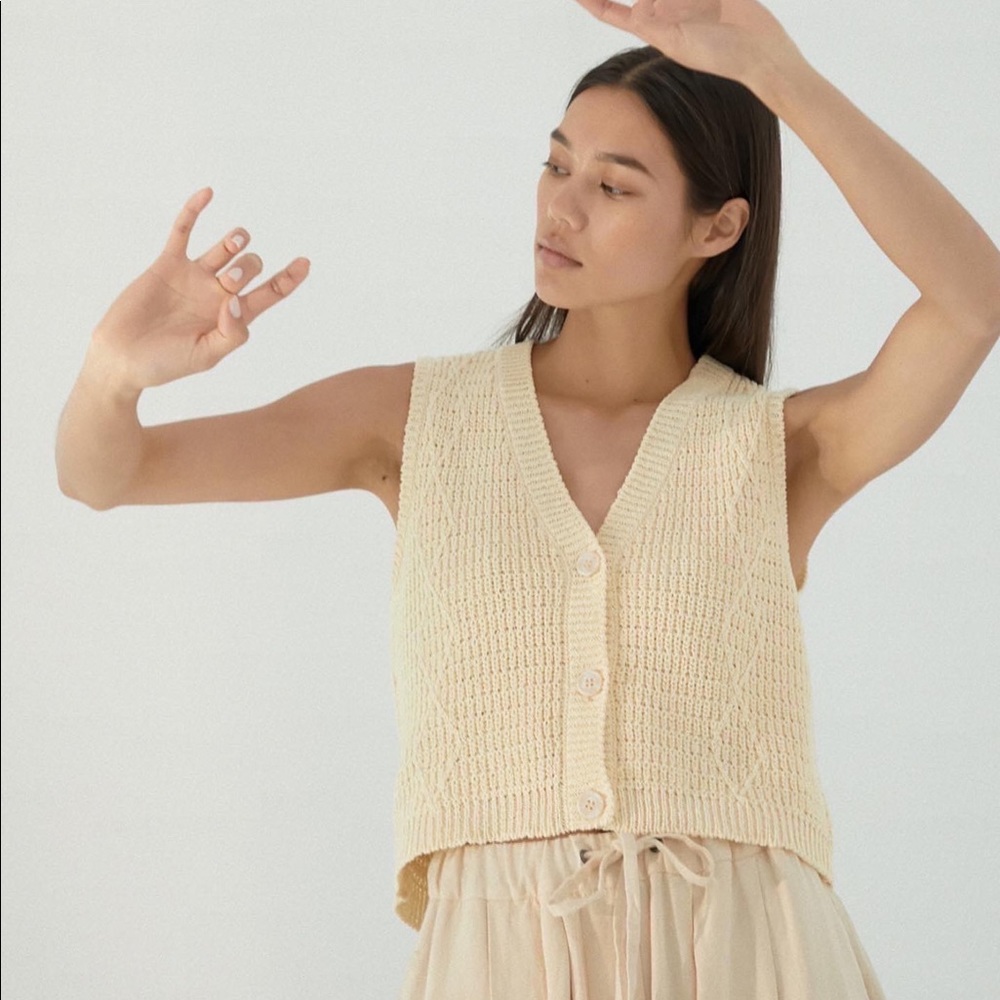 Monica cordera cable vest NWT